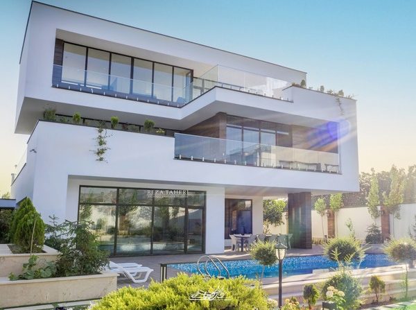 طراحی روف گاردن / طراحی آبنما در محوطه ویلا / طراحی آبنما / آلاچیق / طراحی نما ویلا مدرن / ویلا 1000 / ویلا استخردار / طراحی محوطه / ویلا لاکچری طراحی داخلی مدرن / ویلای کلاسیک villa 1000 ویلای روستیک طراحی ویلا